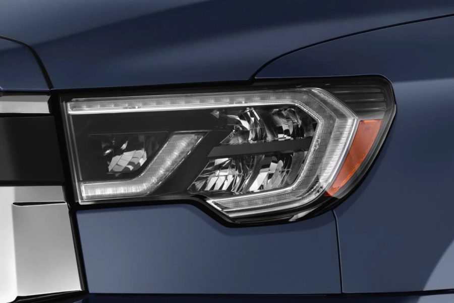 Toyota Fortuner 4dr SUV